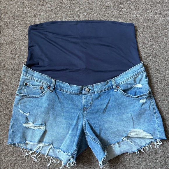 Abercrombie & Fitch Maternity Denim Shorts - Picture 3 of 7